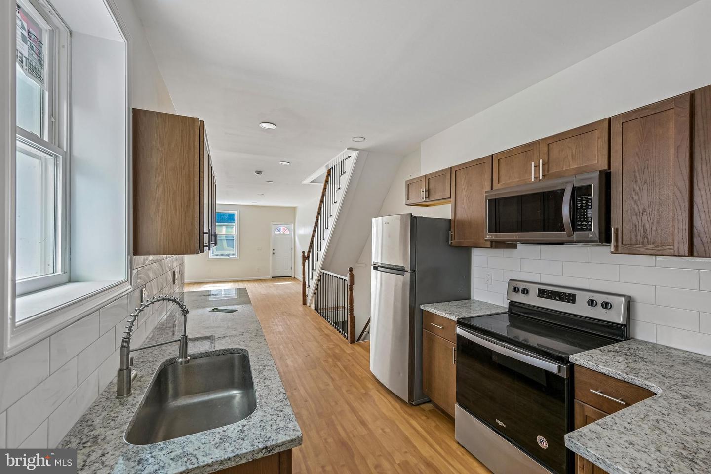 1716 N Hollywood St Property Photo 54