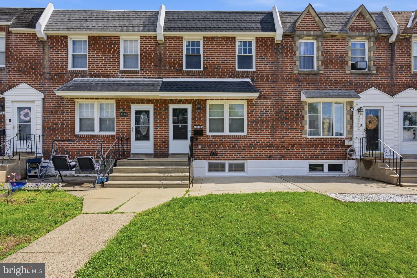 3042 Fairfield St Property Photo 1