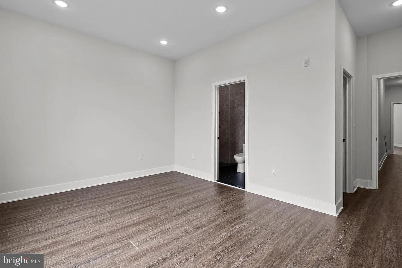 2146 N Front St #3 Property Photo 14