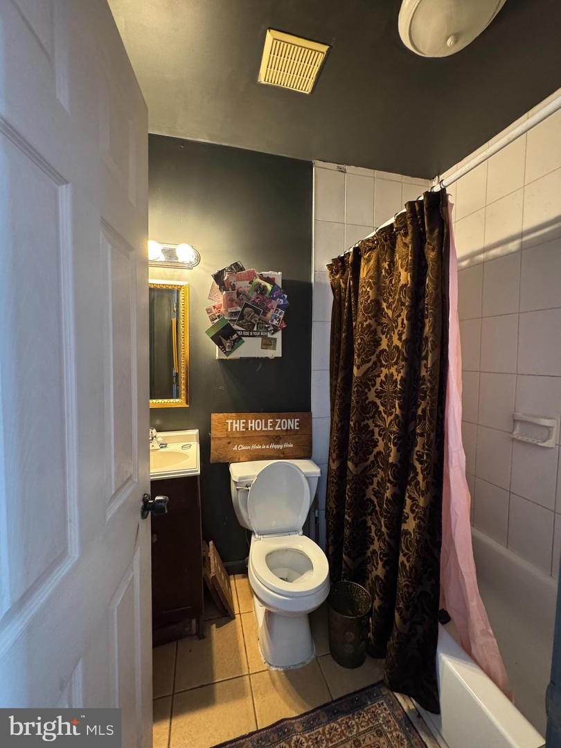 1118 Green St Property Photo 11
