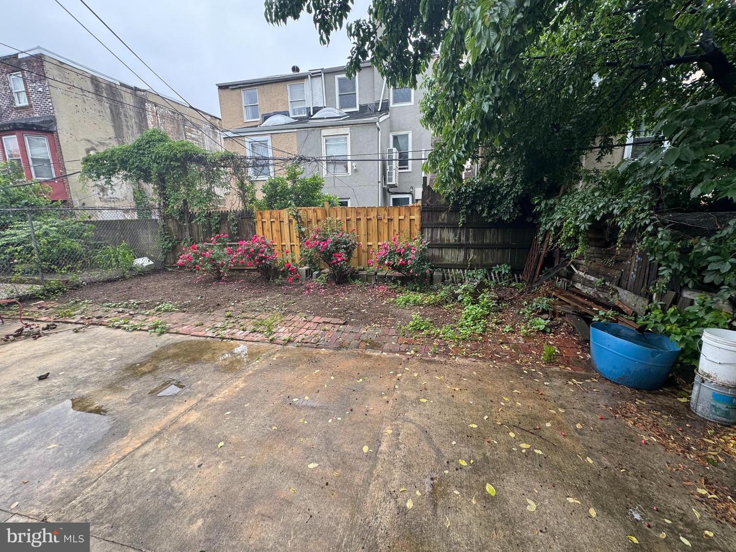1118 Green St Property Photo 16