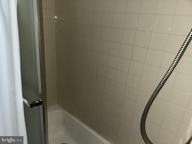 2643 S Alder St Property Photo 13