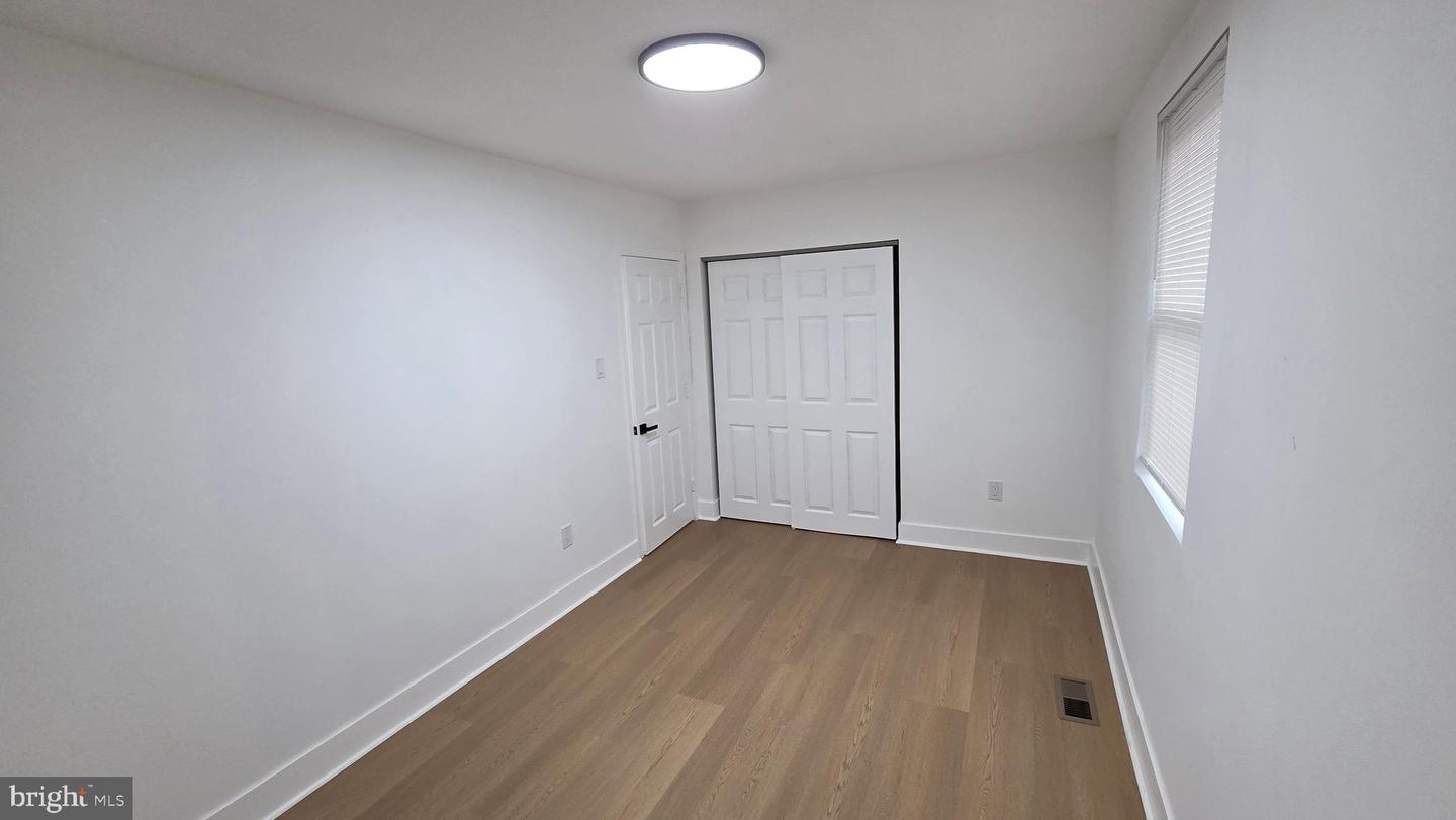 7552 Forrest Ave Property Photo 16