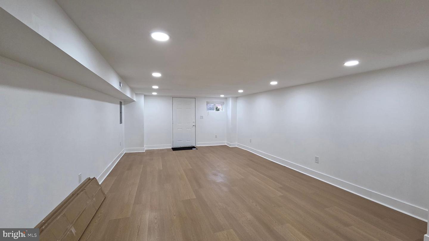 7552 Forrest Ave Property Photo 35