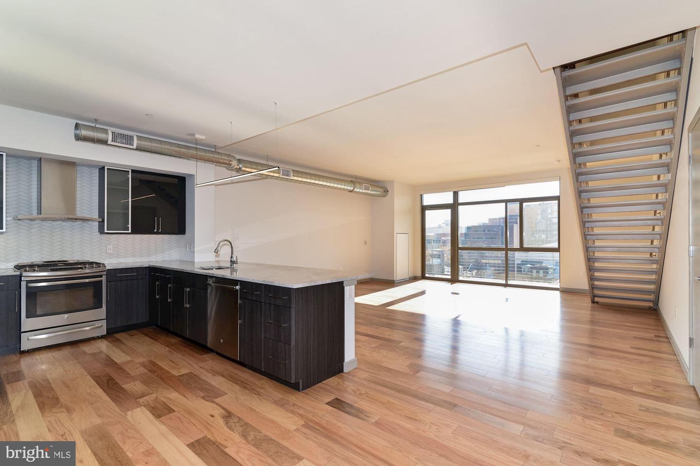1125 Sansom St #424 Property Photo 23