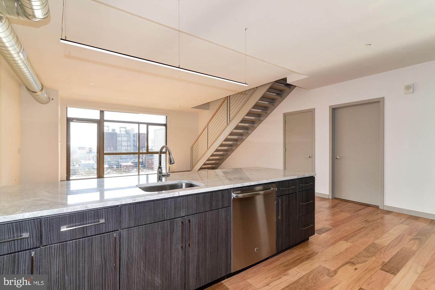 1125 Sansom St #424 Property Photo 30