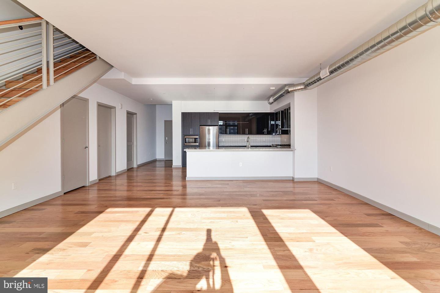 1125 Sansom St #424 Property Photo 42