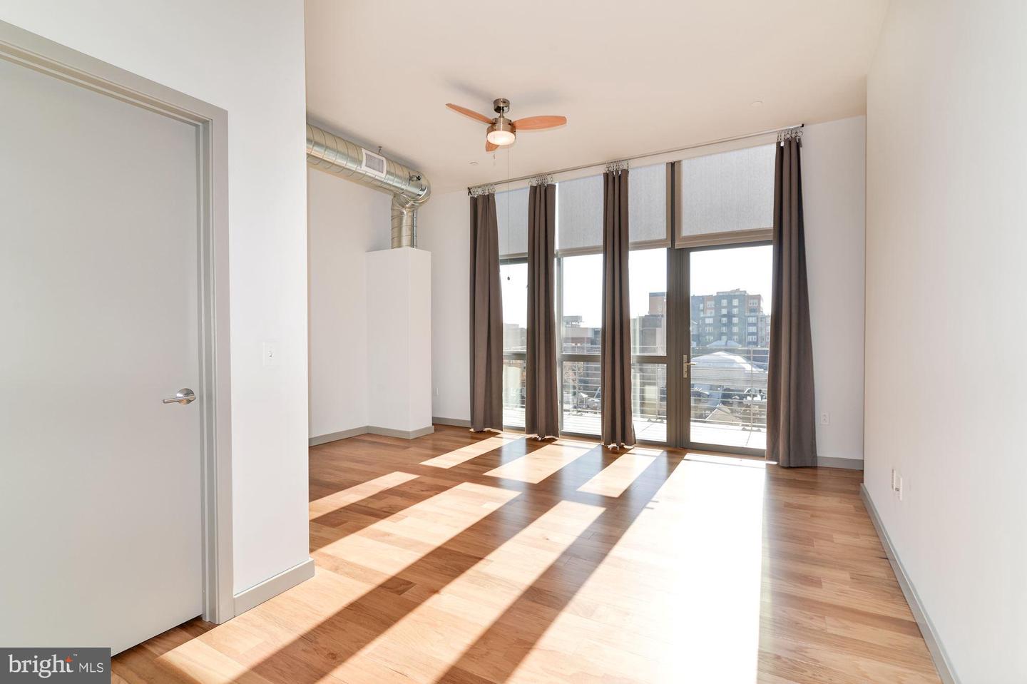 1125 Sansom St #424 Property Photo 52