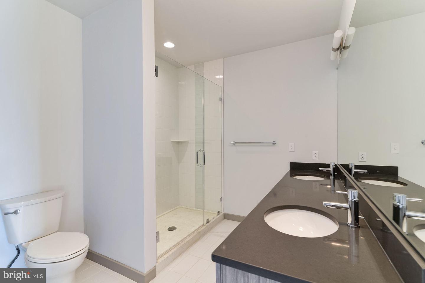 1125 Sansom St #424 Property Photo 55