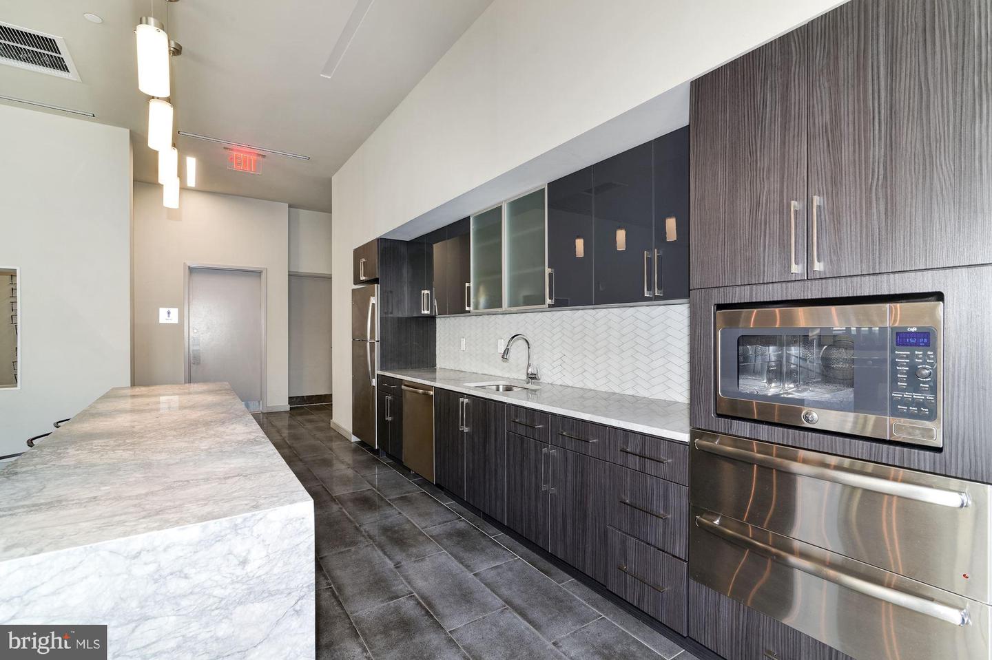 1125 Sansom St #424 Property Photo 80