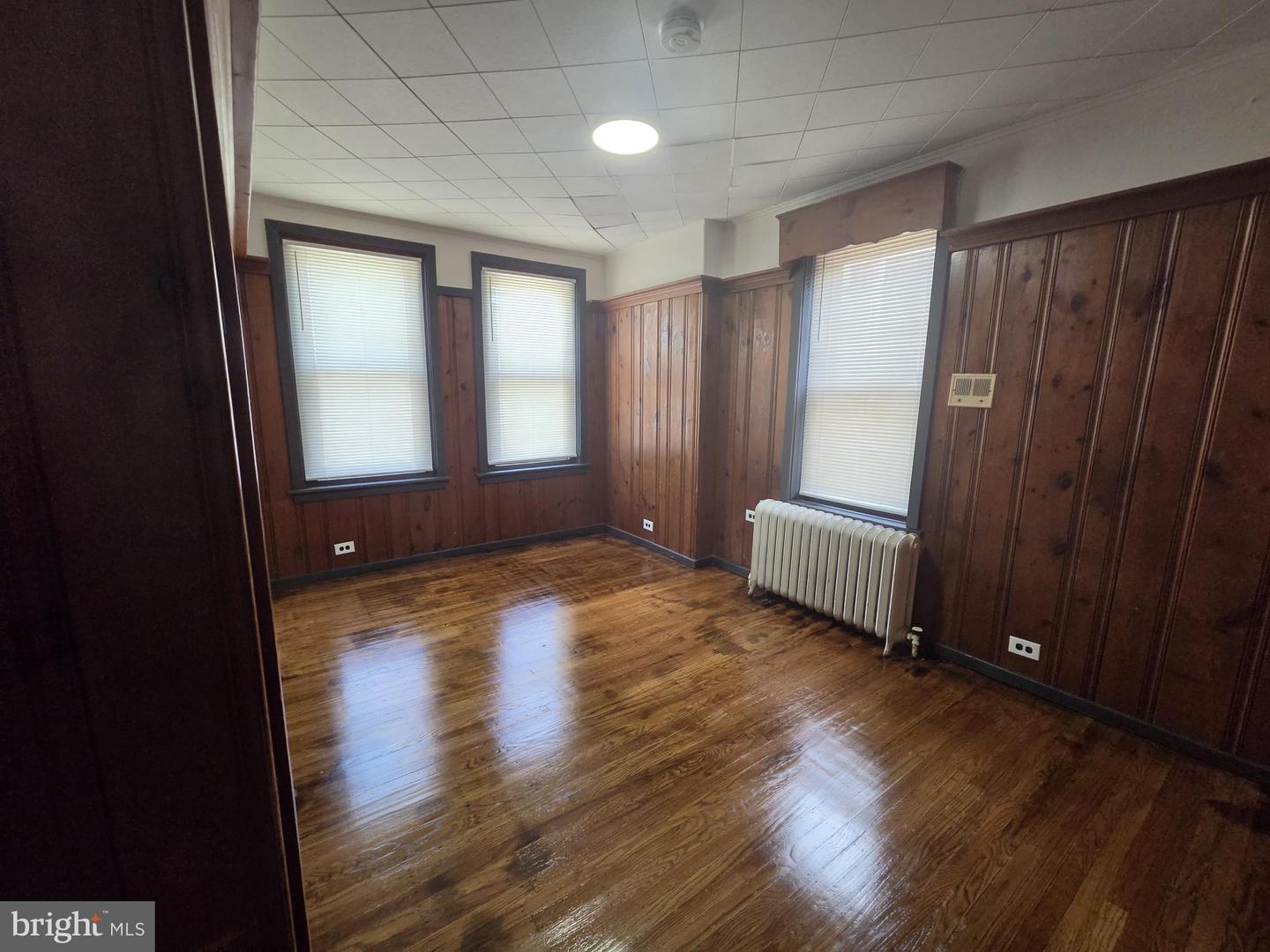 633 E Allegheny Ave Property Photo 36