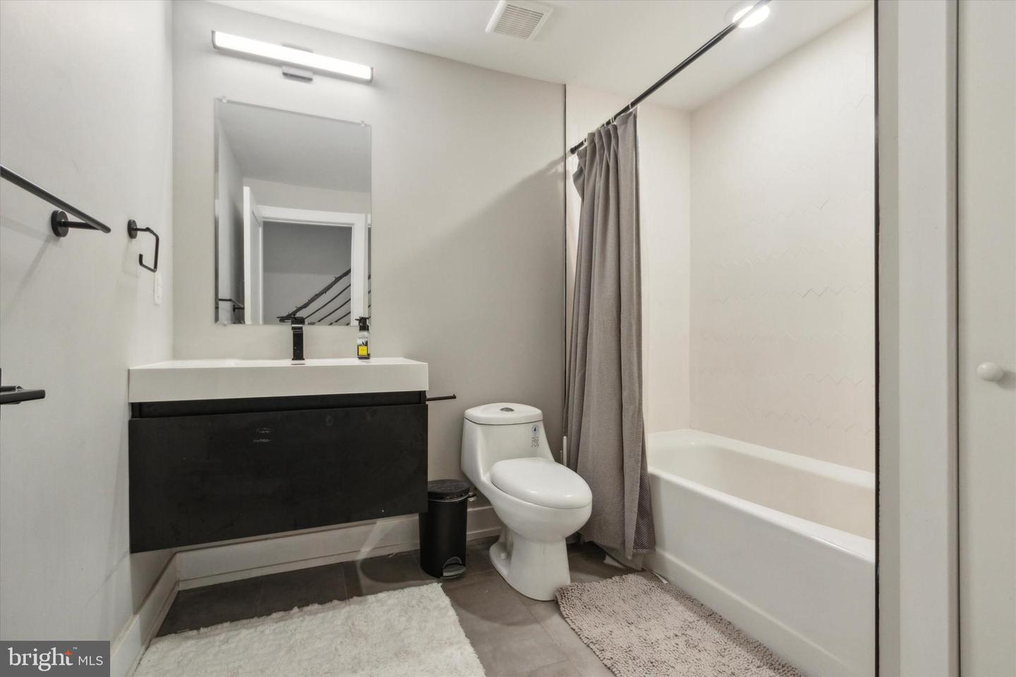 1500 N Myrtlewood St Property Photo 10