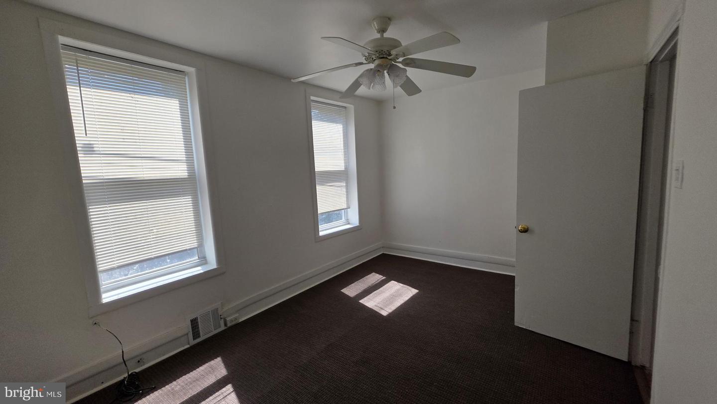 149 N Dearborn St Property Photo 14