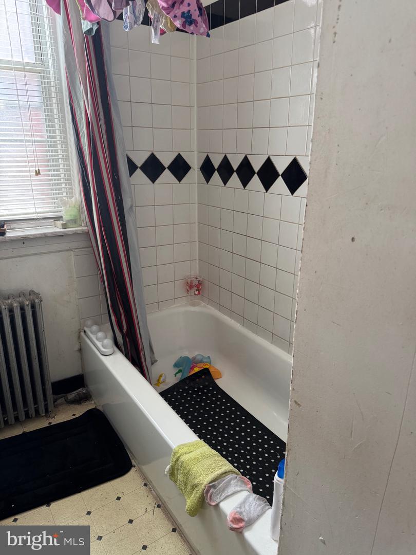 208 S 53rd St Property Photo 11