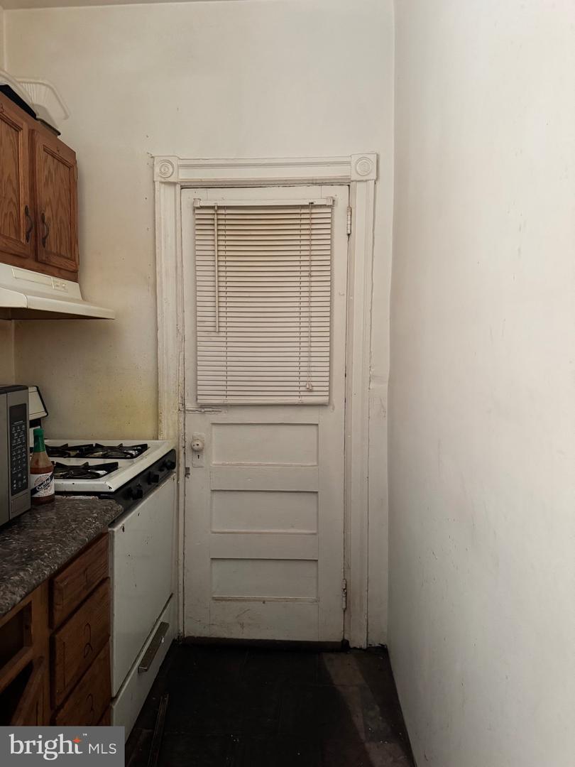 208 S 53rd St Property Photo 38