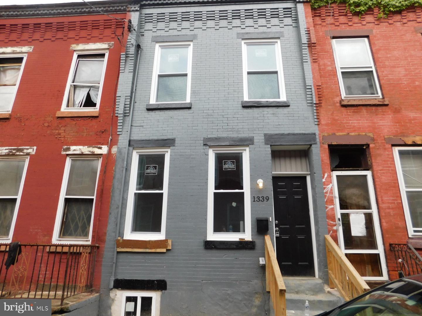 1339 W Seltzer St Property Photo 1