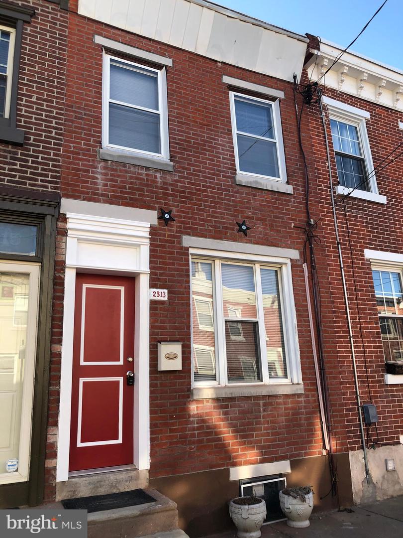 2313 GAUL ST Property Photo 1