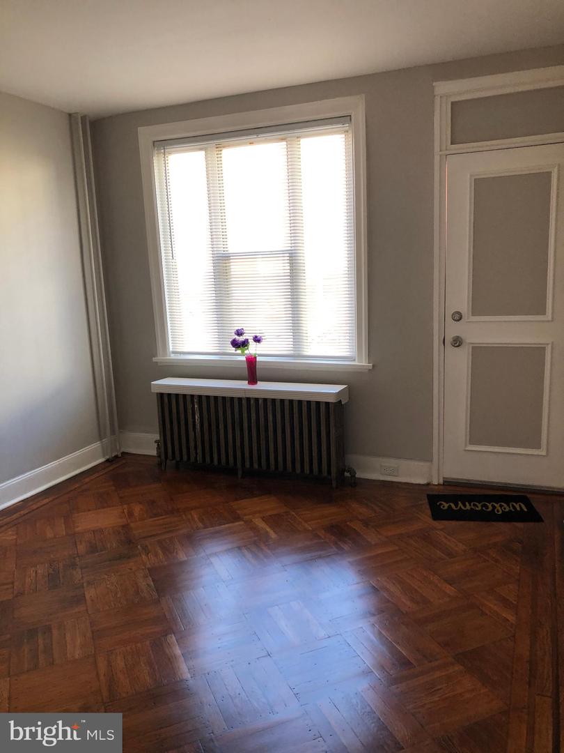 2313 Gaul St Property Photo 4
