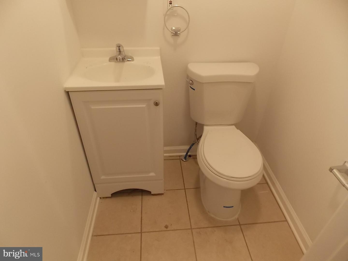 1718 W Huntingdon St Property Photo 6
