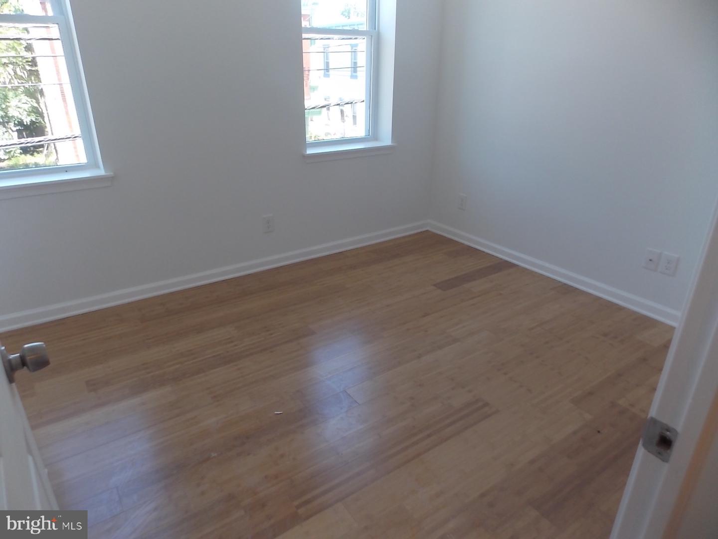 1718 W Huntingdon St Property Photo 12