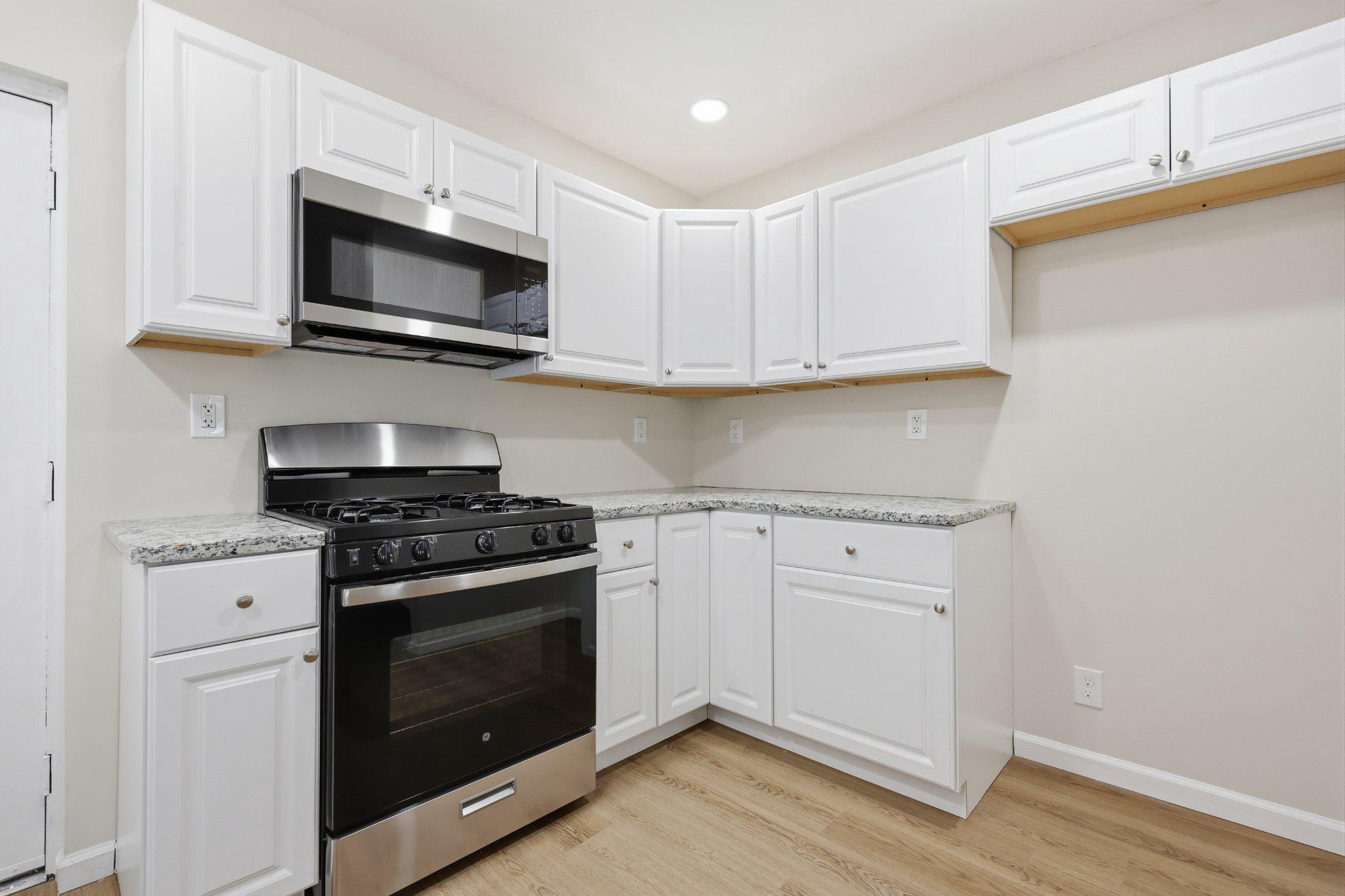 4022 Mitchell St Property Photo 13