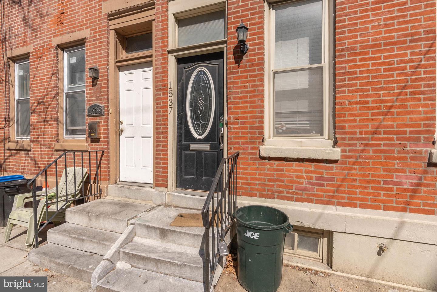 1537 Swain St Property Photo 2