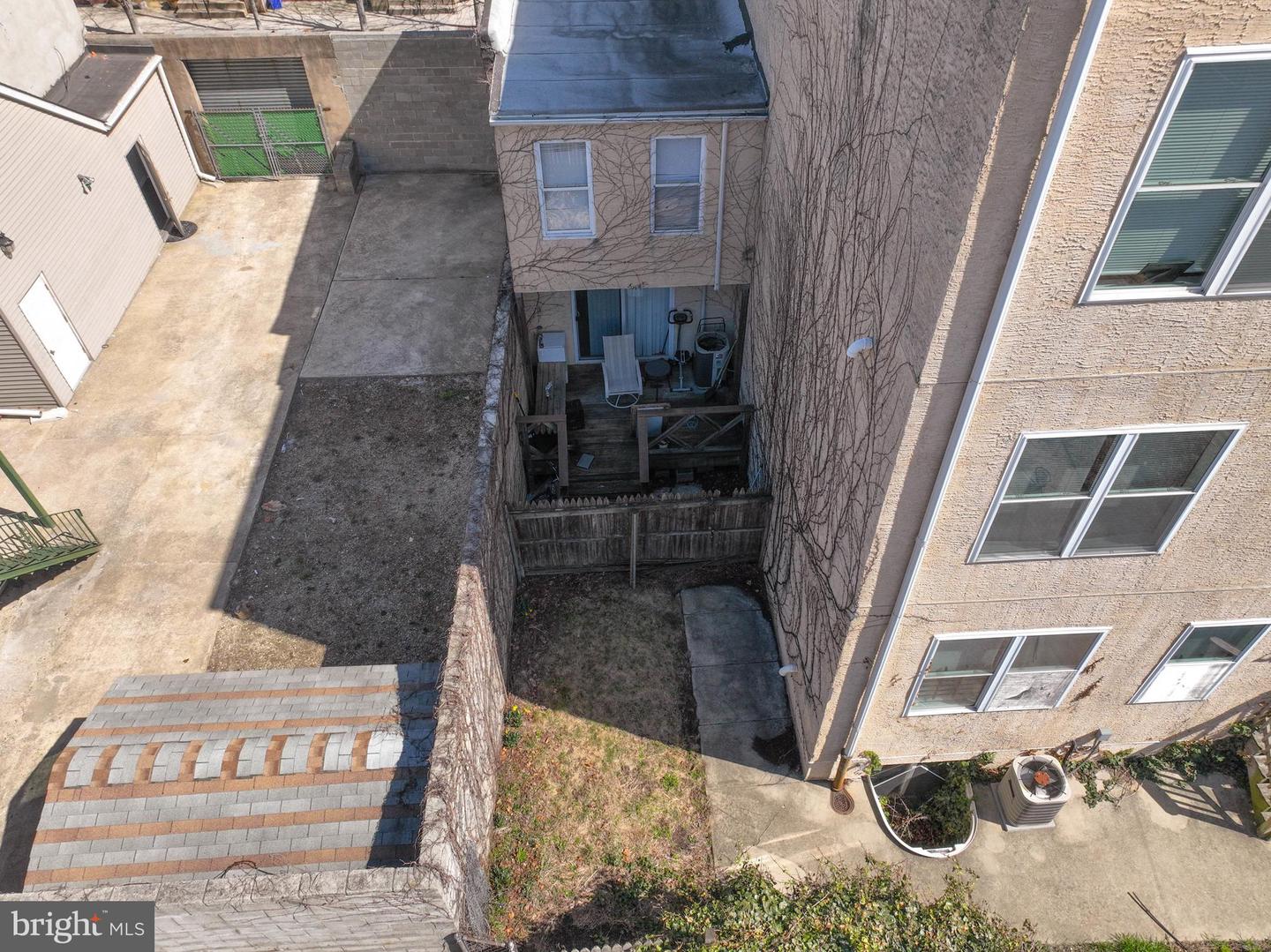 508 N Budd St Property Photo 18