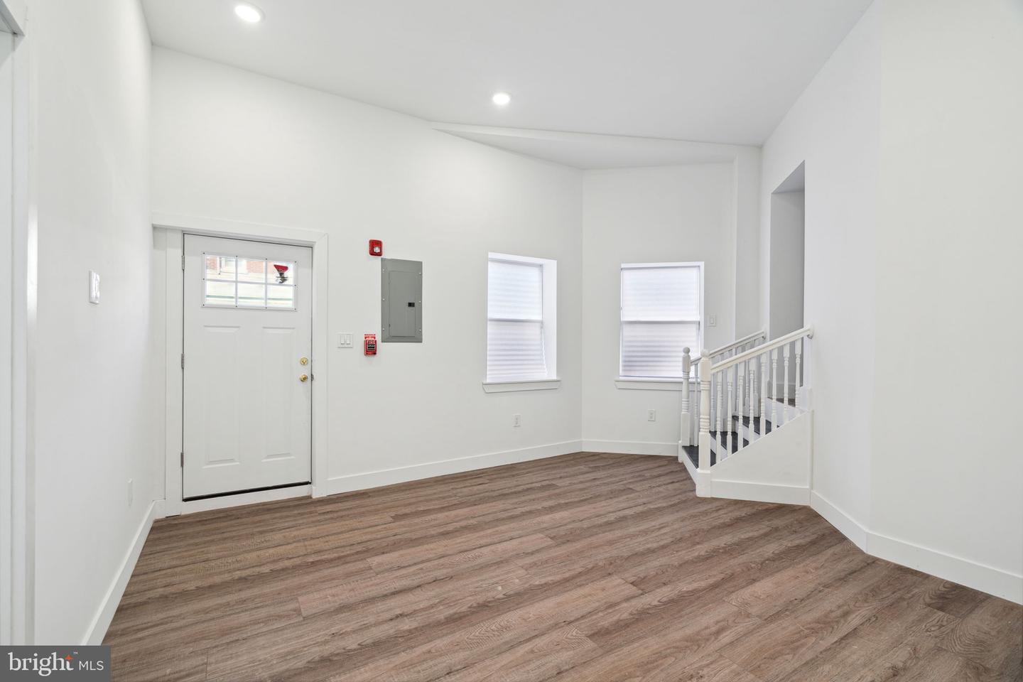 5164 Ridge Ave Property Photo 15