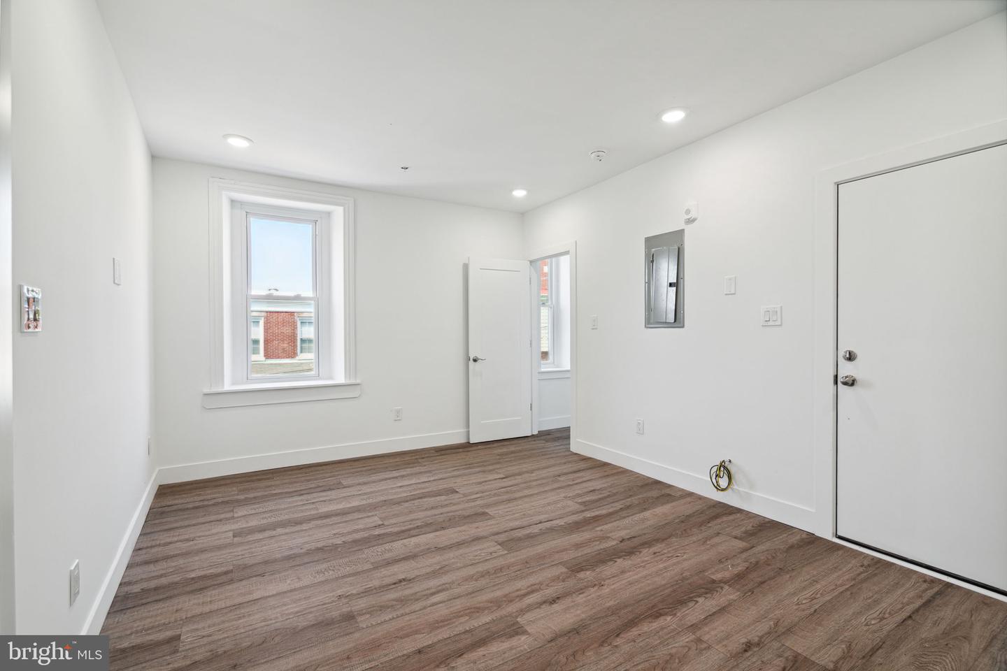5164 Ridge Ave Property Photo 32