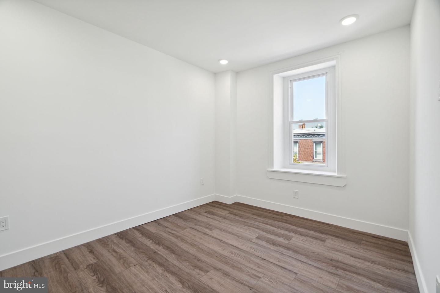 5164 Ridge Ave Property Photo 35