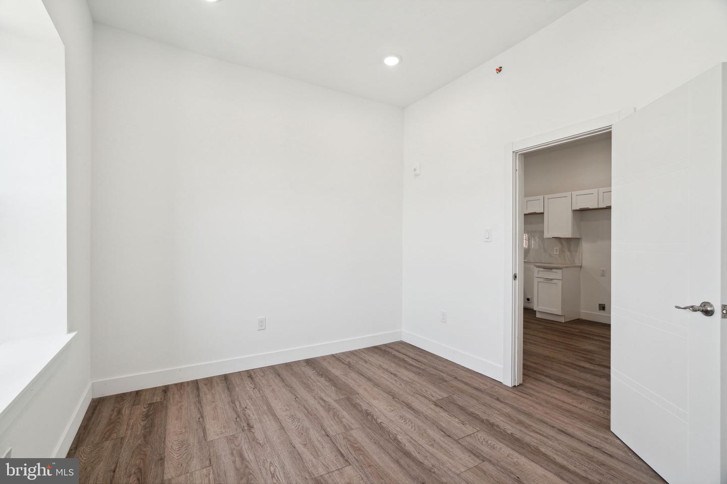 5164 Ridge Ave Property Photo 55