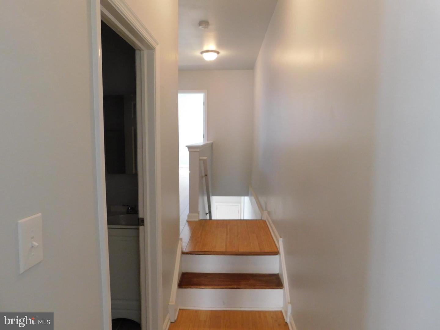 2249 N Woodstock St Property Photo 5