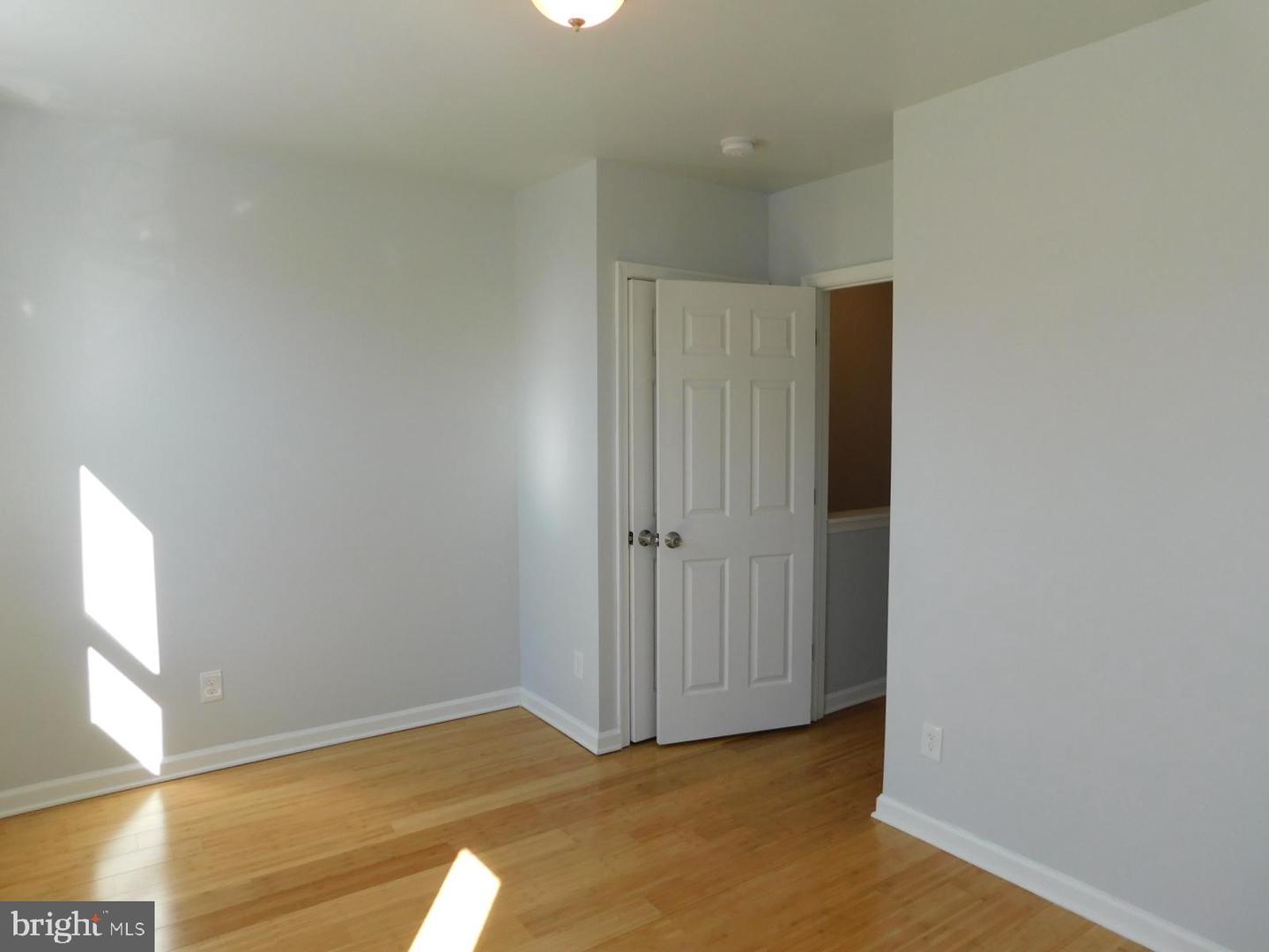 2249 N Woodstock St Property Photo 13