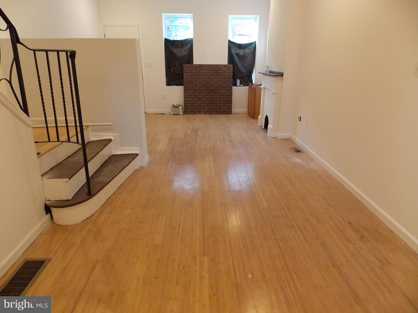 2269 N Gratz St Property Photo 2