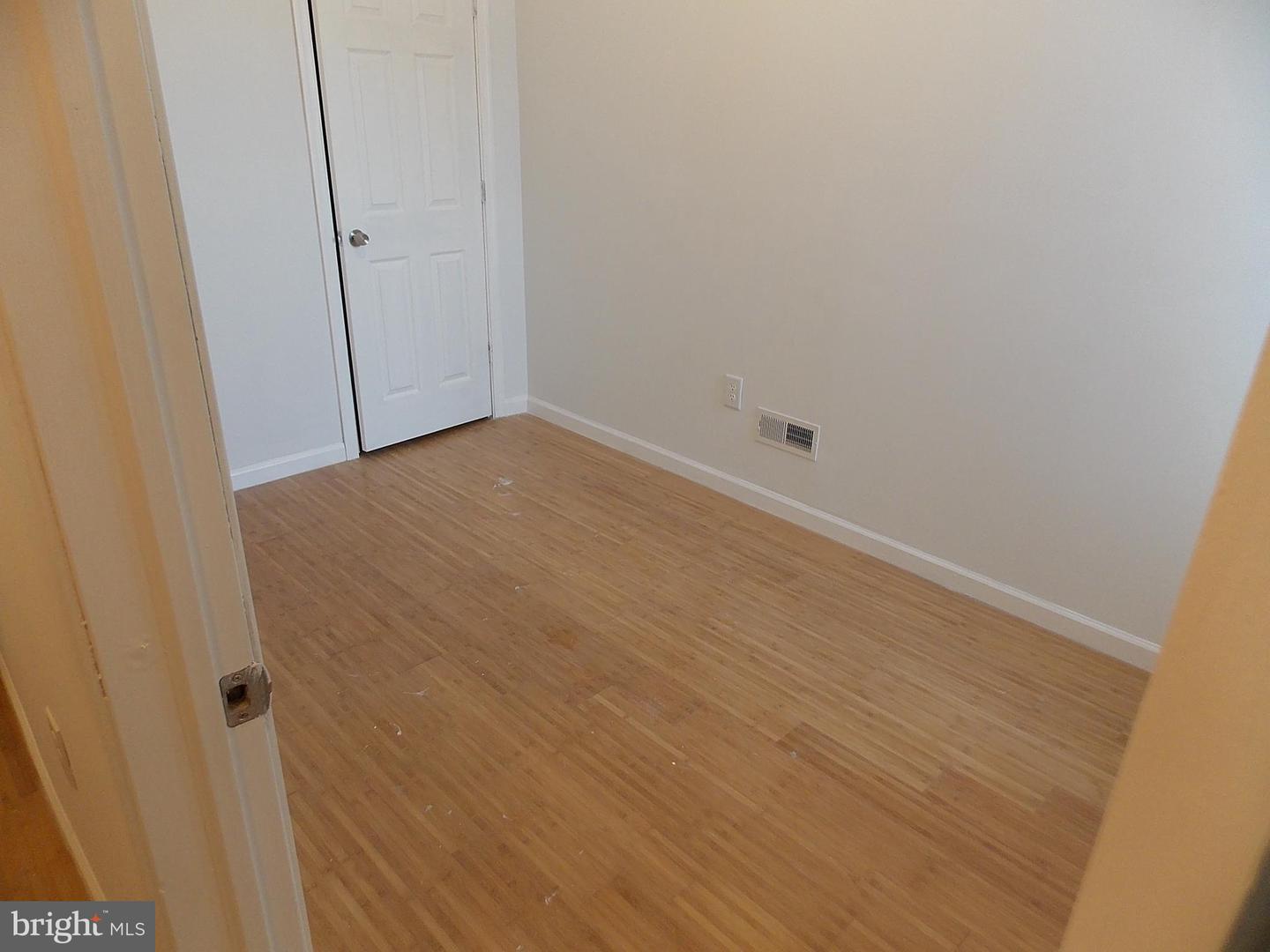 2269 N Gratz St Property Photo 5