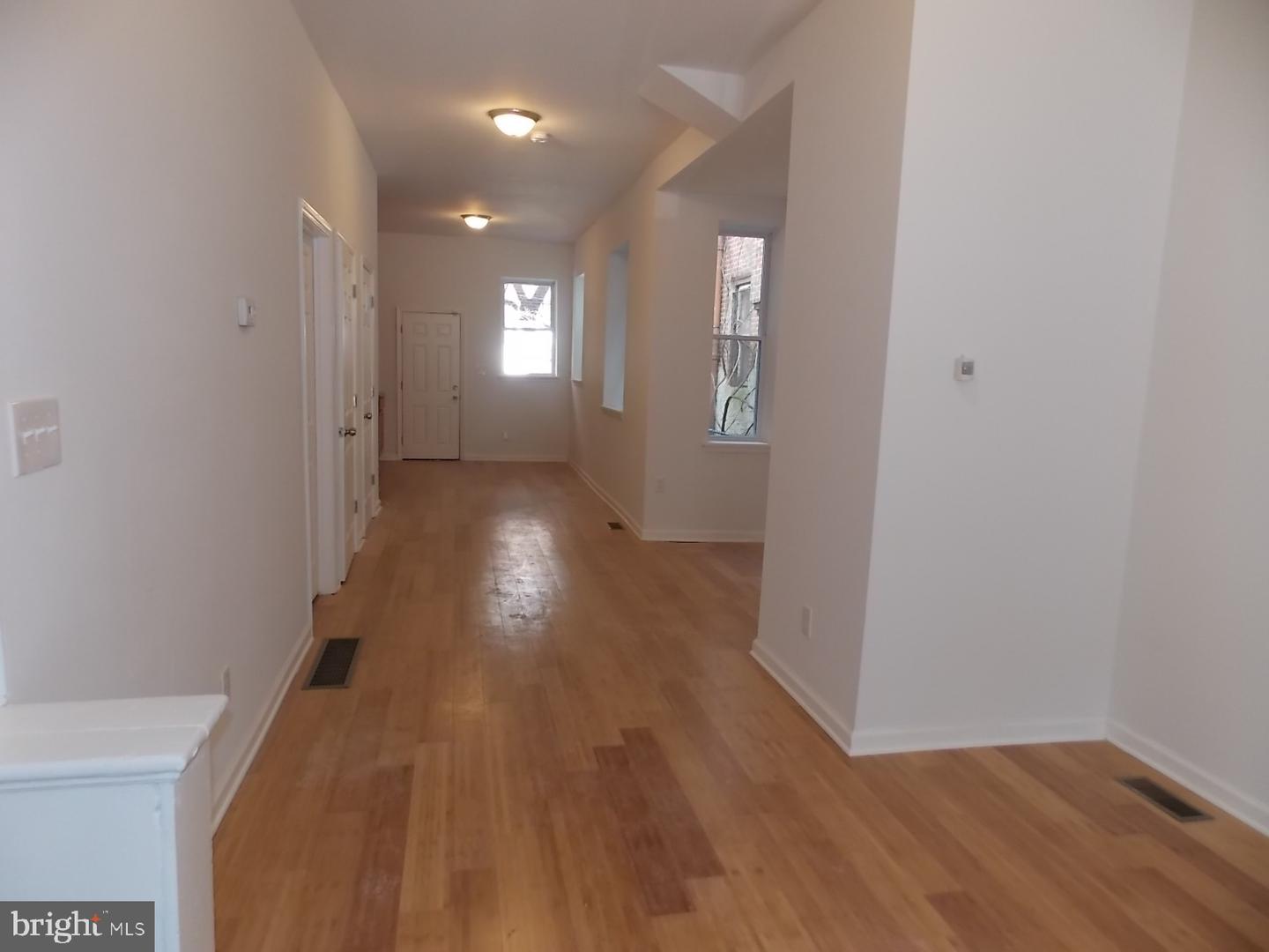 2323 W Lehigh Ave Property Photo 9