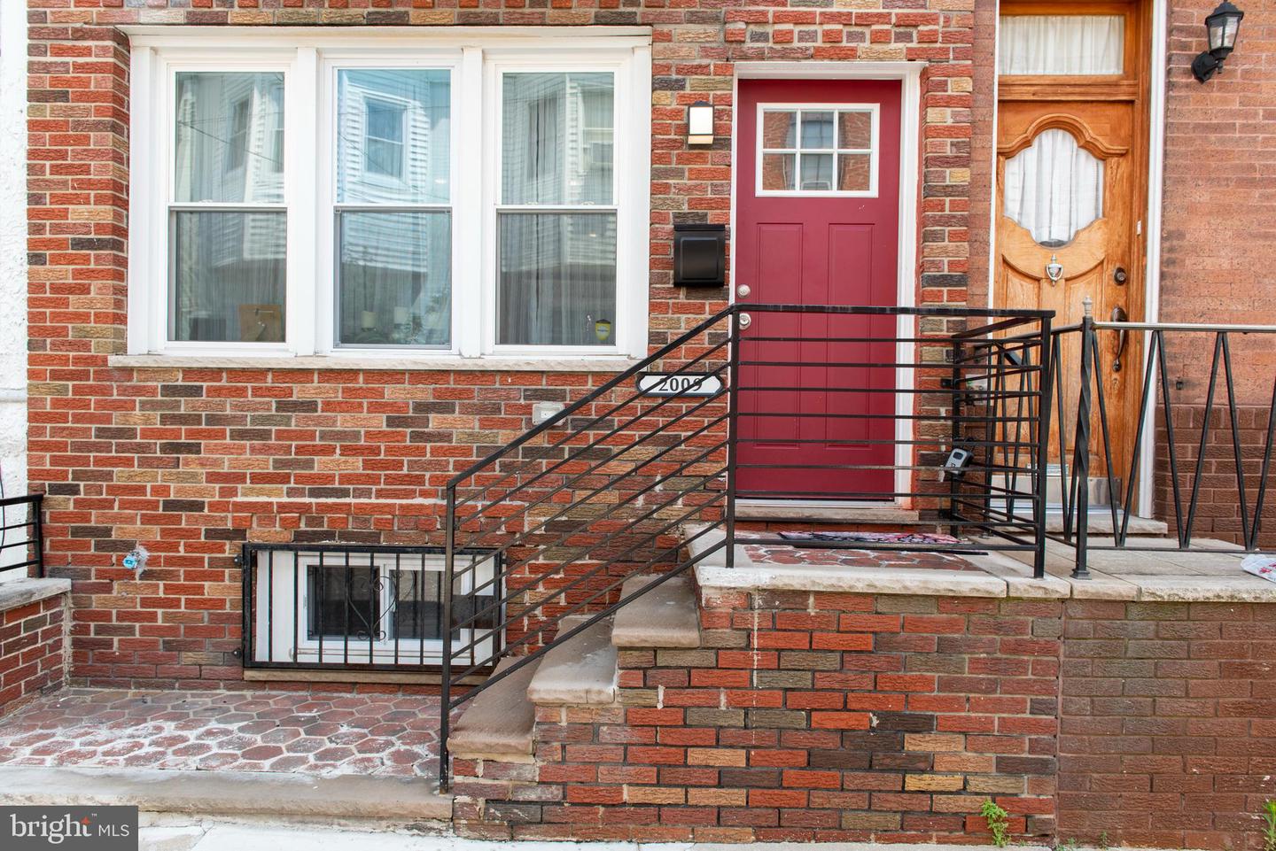 2009 S OPAL ST Property Photo 1