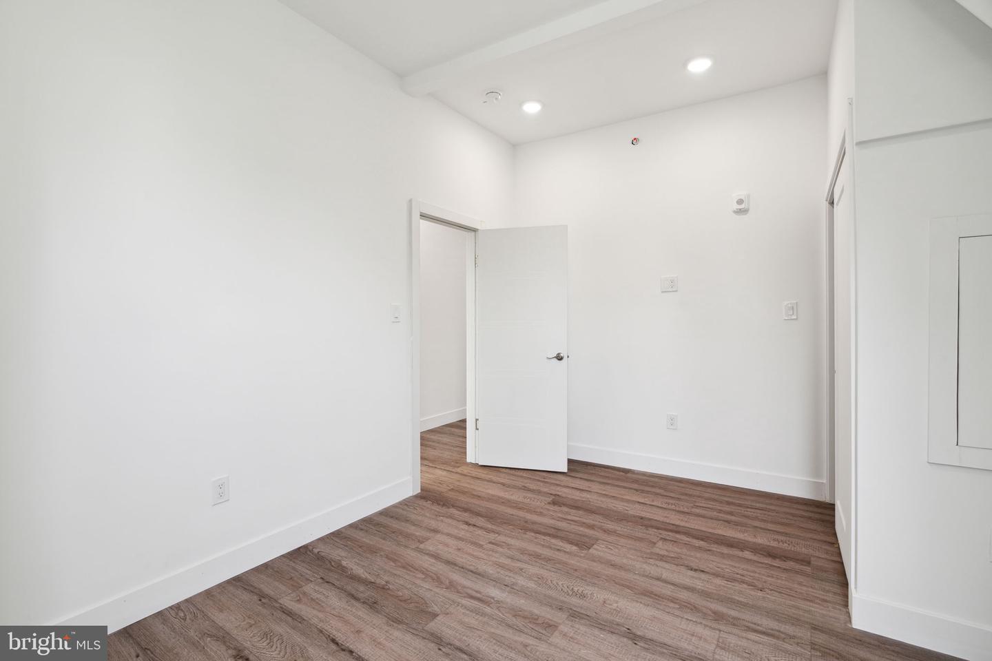 5164 Ridge Ave #3 Property Photo 11