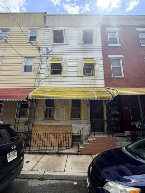 2031 N WOODSTOCK ST Property Photo 1