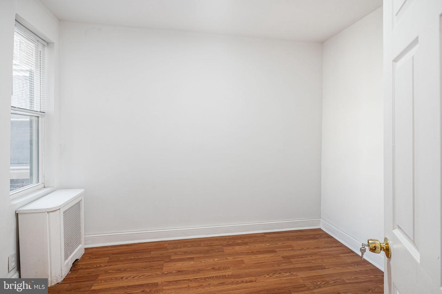 5717 Pemberton St Property Photo 14