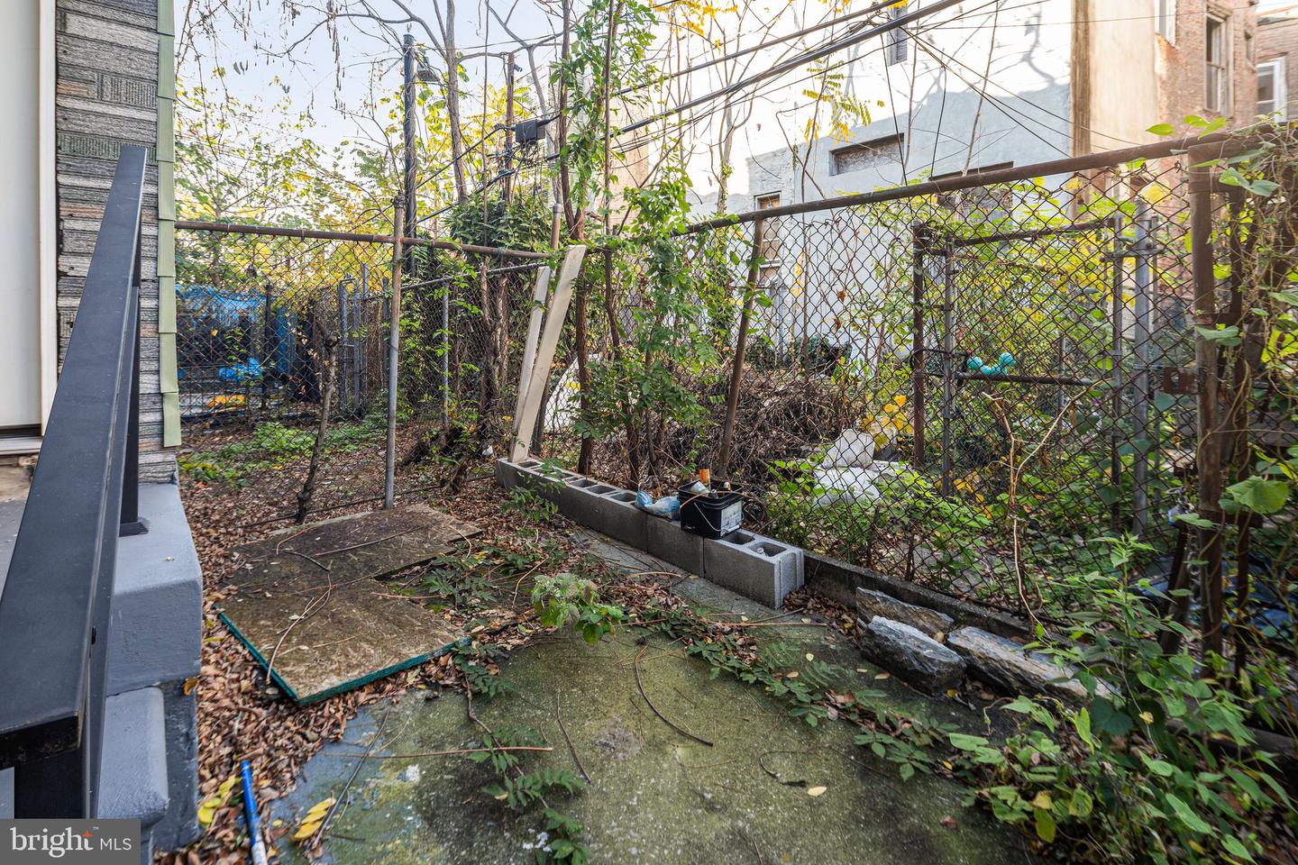 5717 Pemberton St Property Photo 18