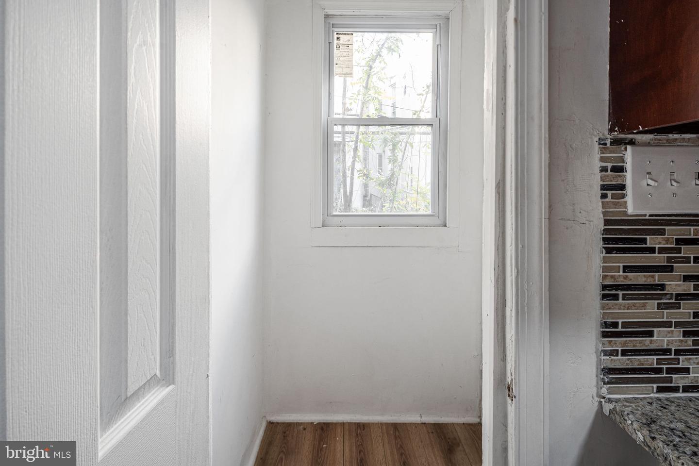 5717 Pemberton St Property Photo 19