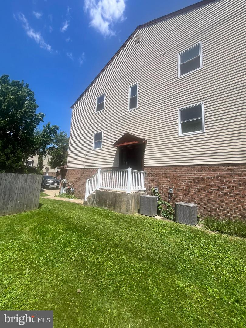 13085 Blakeslee Dr #2 Property Photo 19