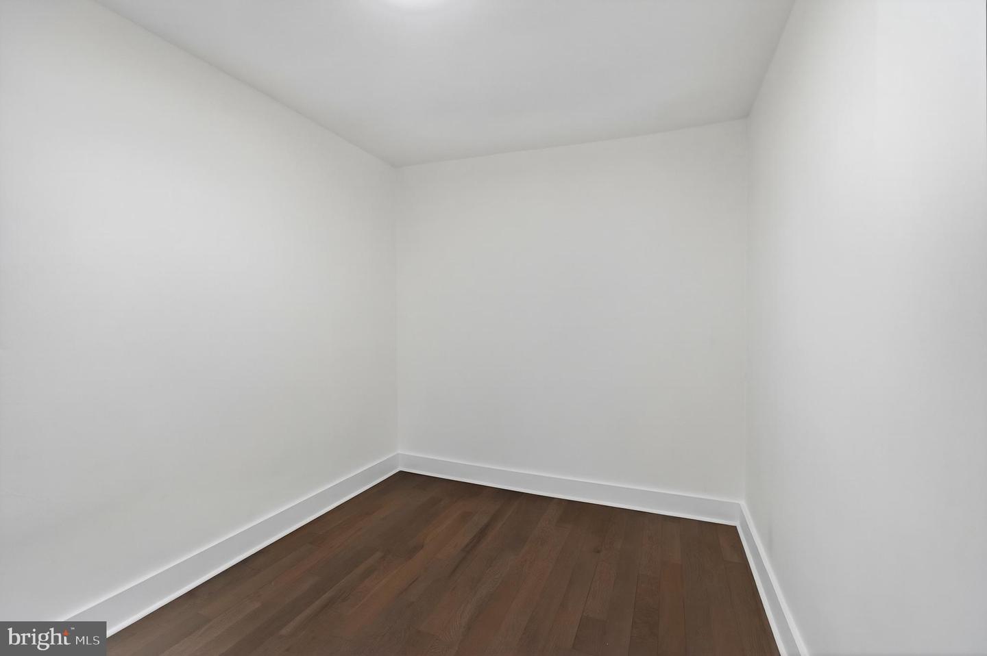 2029 Sigel St Property Photo 22