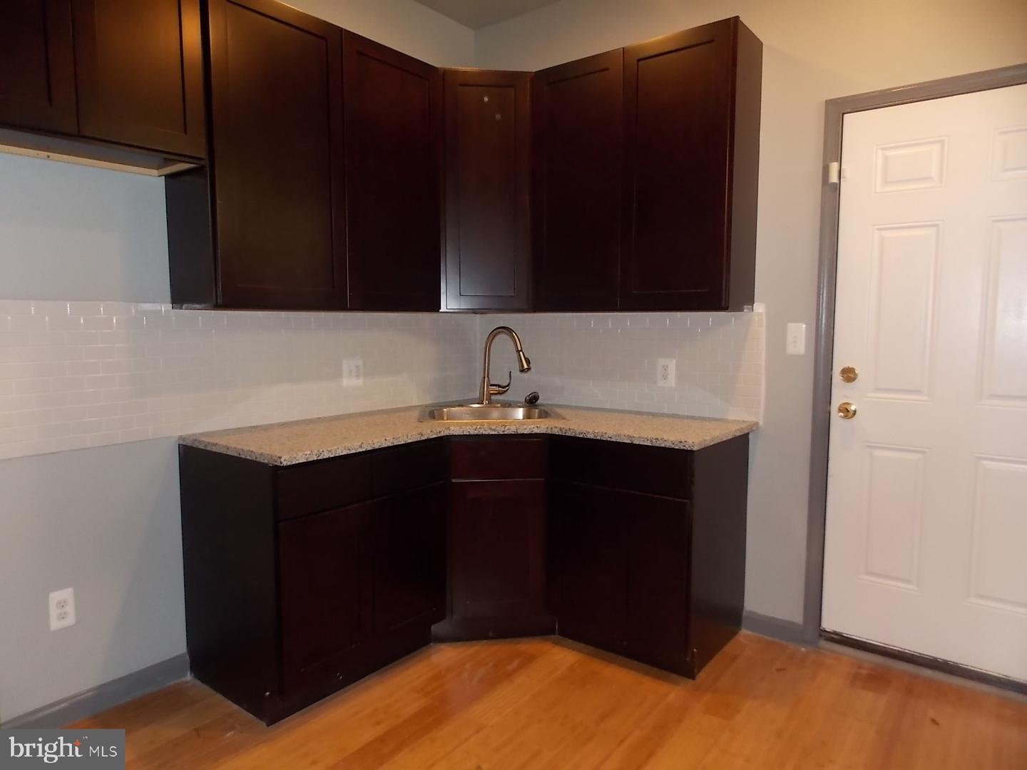 2340 N Colorado St Property Photo 4