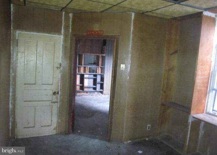 1444 N Robinson St Property Photo 4