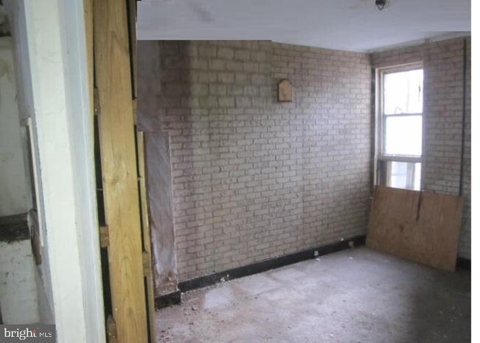 1444 N Robinson St Property Photo 5