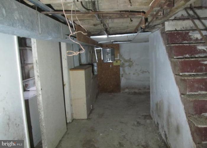 1444 N Robinson St Property Photo 10