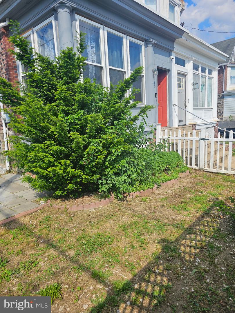 401 Fanshawe St Property Photo 5
