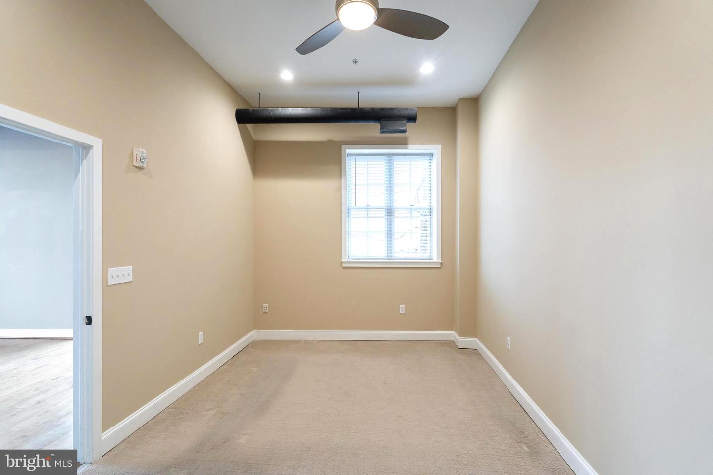 207 Rector St #2f Property Photo 12